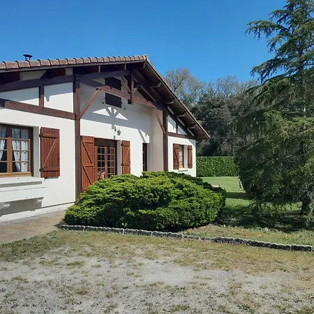 Holiday home Maison Charmante Pres De L'ocean A - Fr-1-50-170